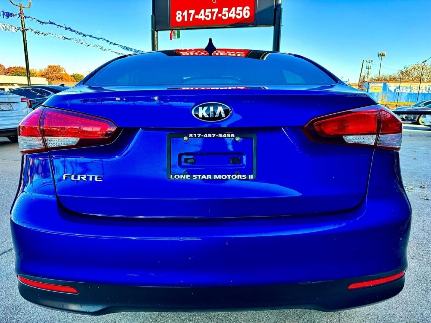 2018 BLUE KIA FORTE LX (3KPFK4A74JE) , located at 5900 E. Lancaster Ave., Fort Worth, TX, 76112, (817) 457-5456, 0.000000, 0.000000 - This is a 2018 KIA FORTE LX 4 DOOR SEDAN that is in excellent condition. There are no dents or scratches. The interior is clean with no rips or tears or stains. All power windows, door locks and seats. Ice cold AC for those hot Texas summer days. It is equipped with a CD player, AM/FM radio, AUX por - Photo#5